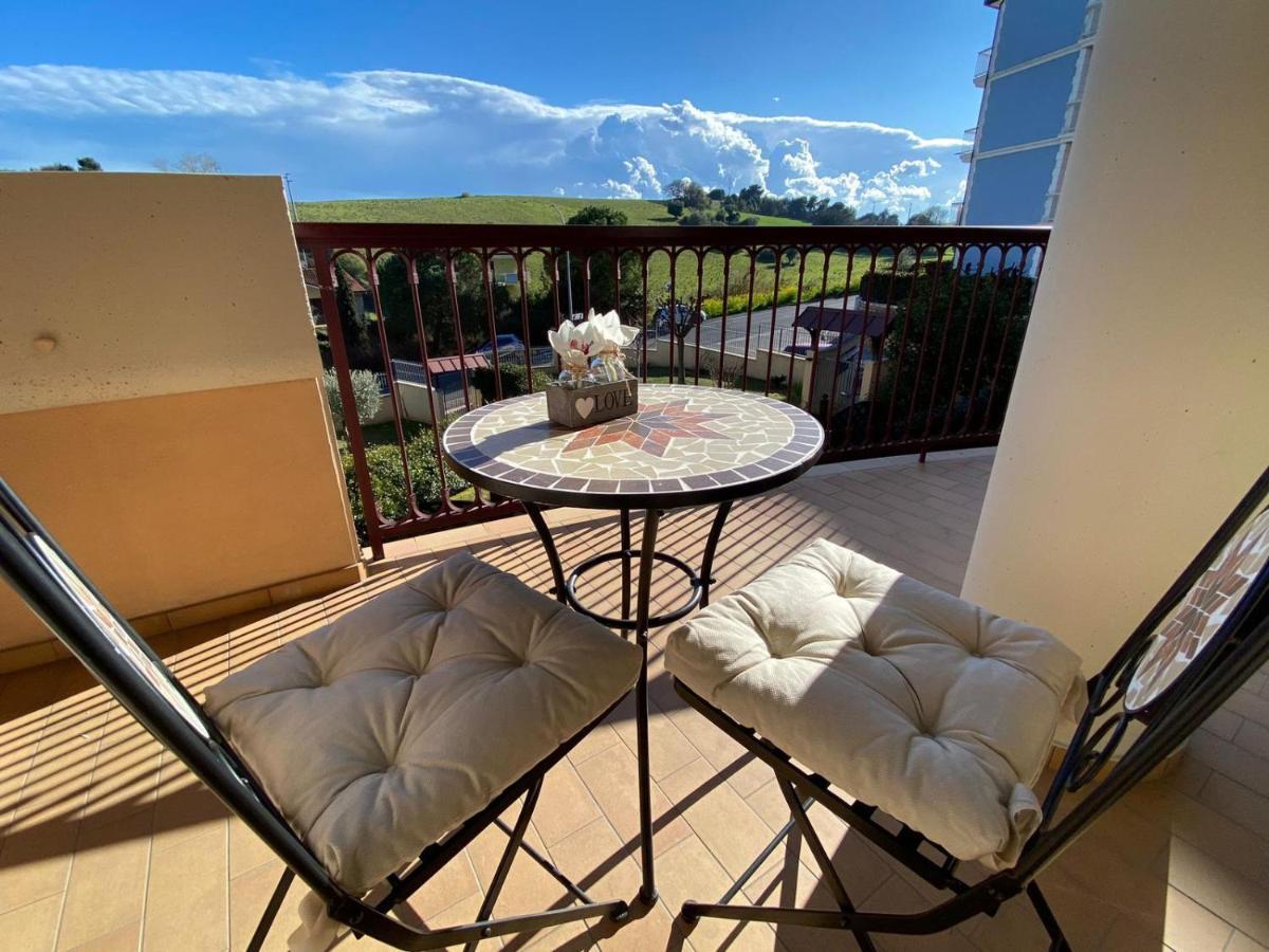 Clare House Per Una Vacanza "Chic" Vila Porto Recanati Exterior foto